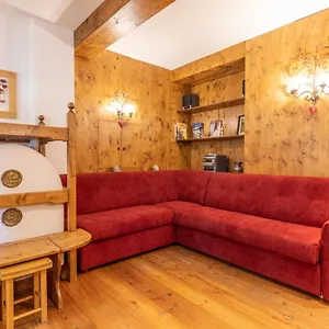 https://casa-cristallo-cortina-dampezzo.hotelinveneto.com