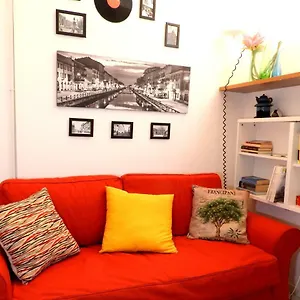 https://lovely-1-bedroom-flat-in-brera-district.it-lombardy.com